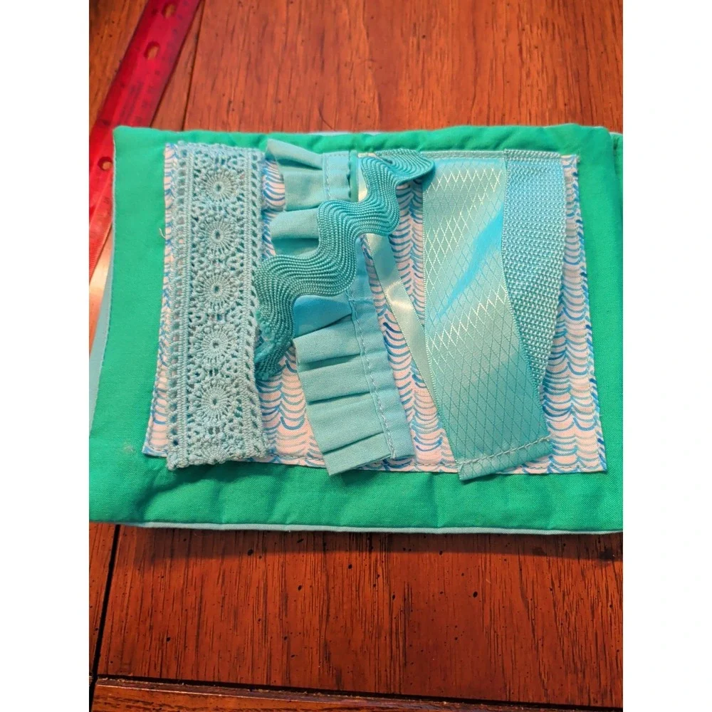 Lovevery Soft Crinkle Sensory Book The Charmer Play Kit Montessori Baby Toy H65